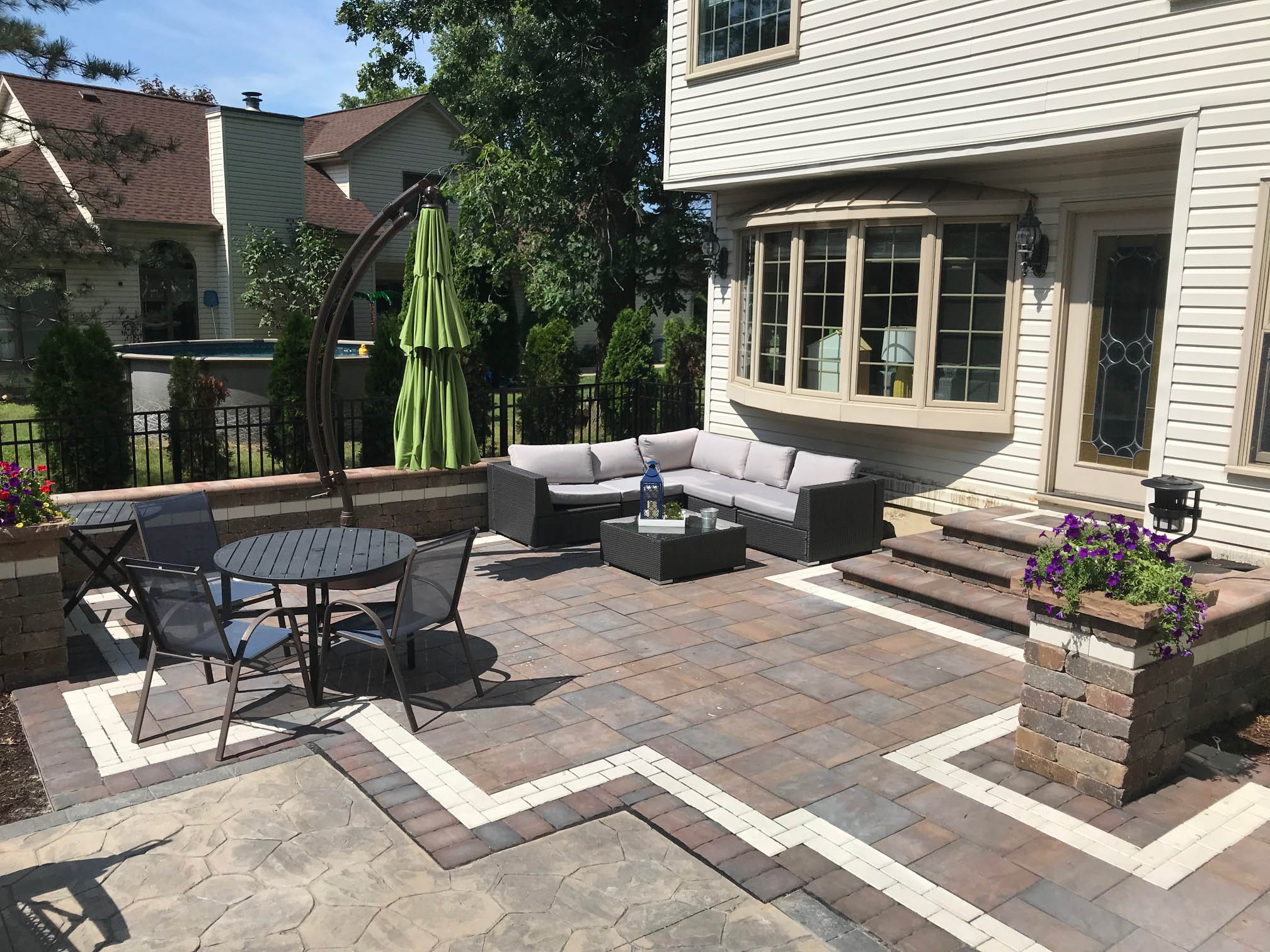 Brownstown Twp, MI Landscaping Companies