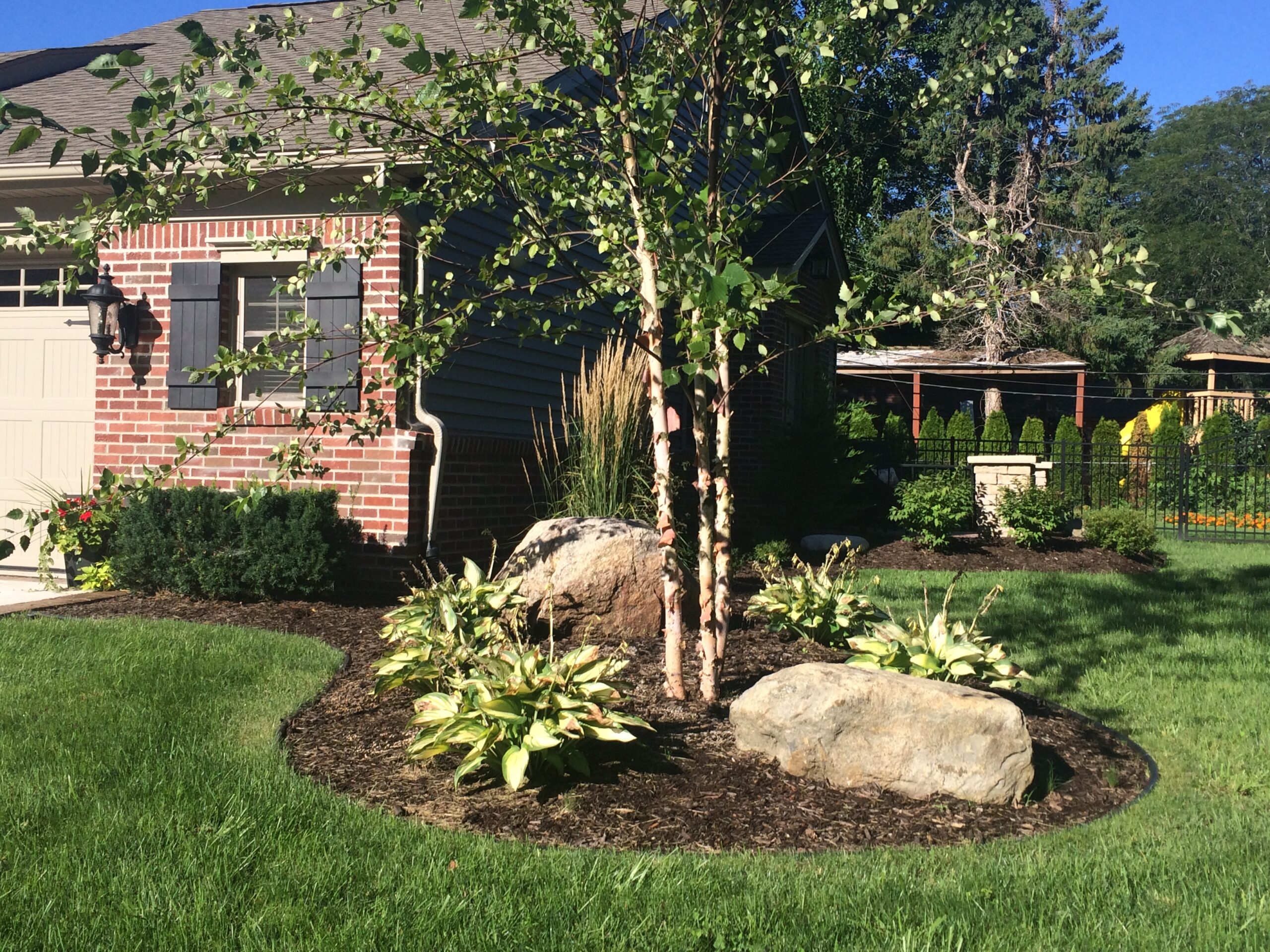 Brownstown Twp, MI Landscaping Companies