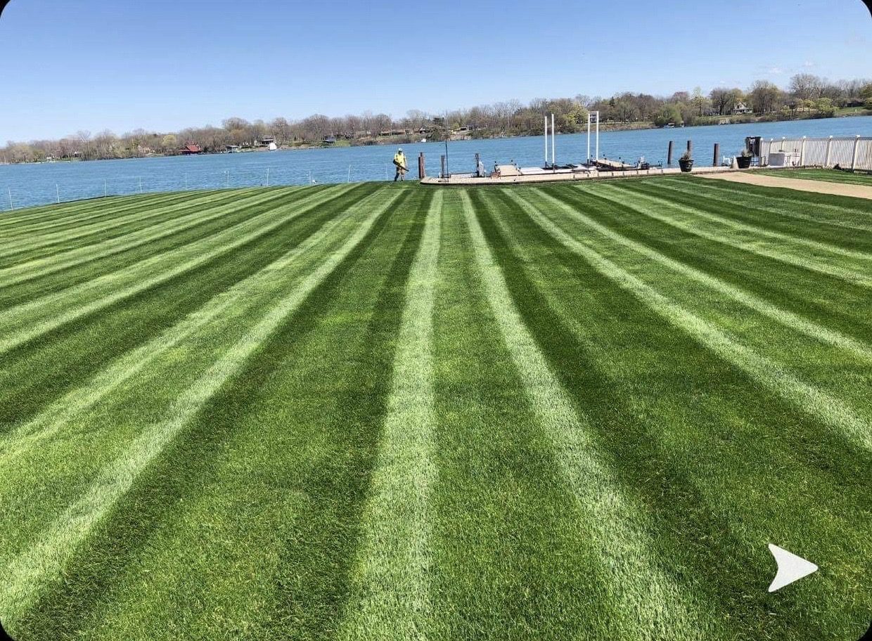 Brownstown Twp, MI Commercial Vegetation Control