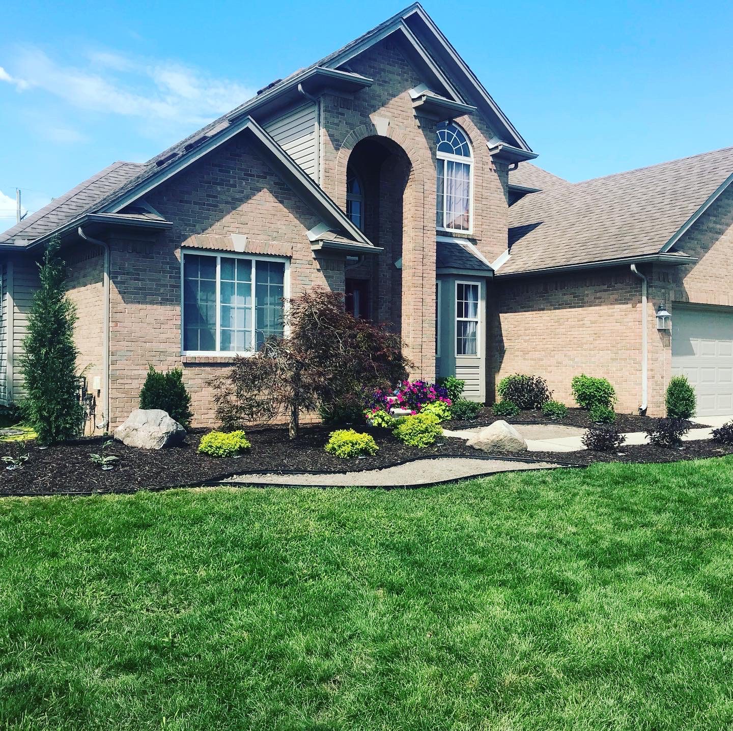 Brownstown Twp, MI Landscape Maintenance