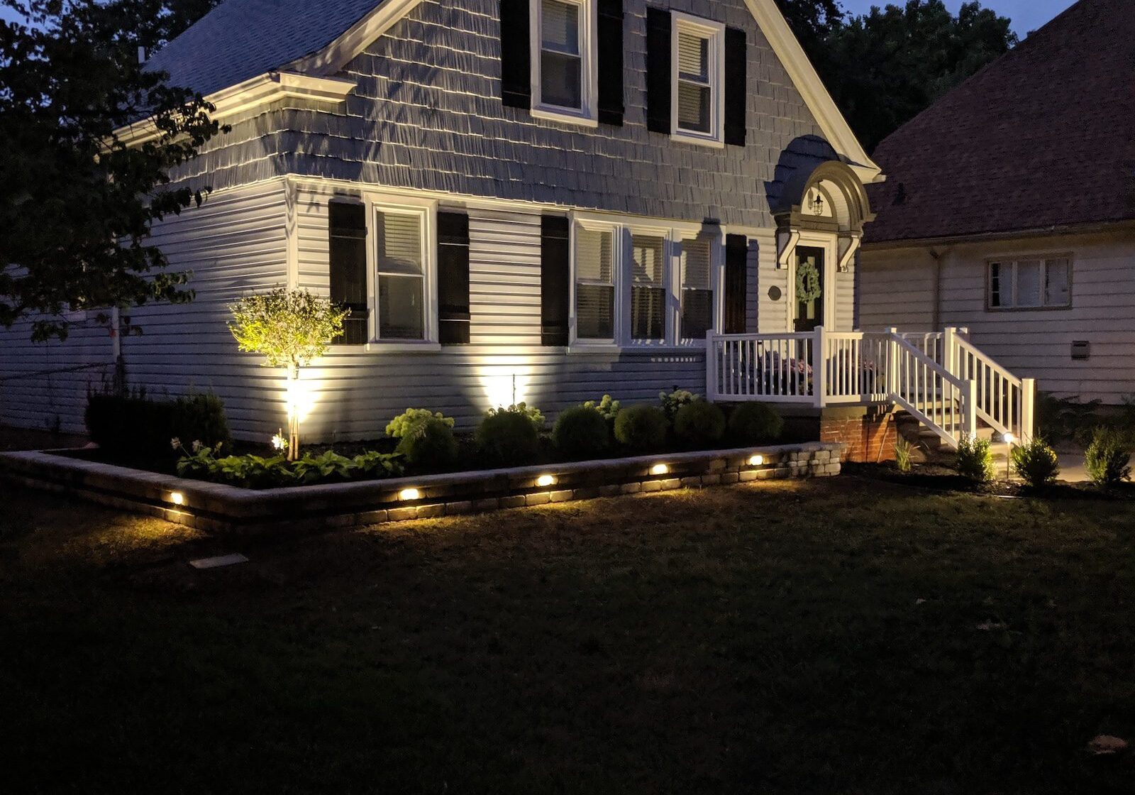 Brownstown Twp, MI - RES Landscape Lighting