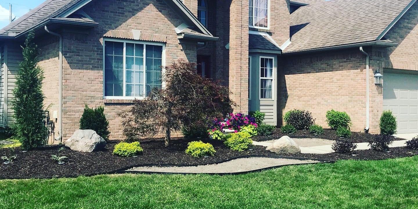 Brownstown Twp, MI Landscape Maintenance