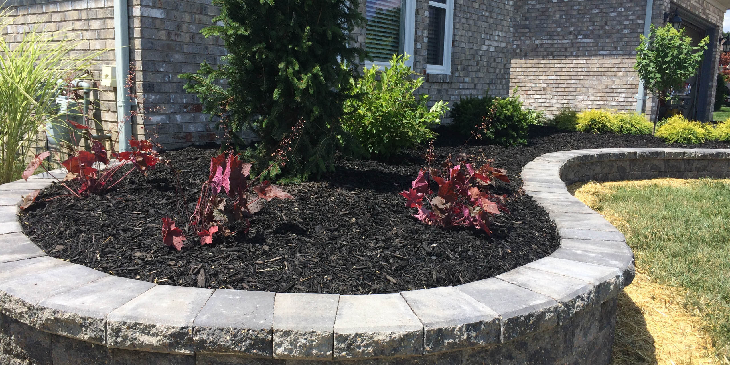 Brownstown Twp, MI Landscaping Companies